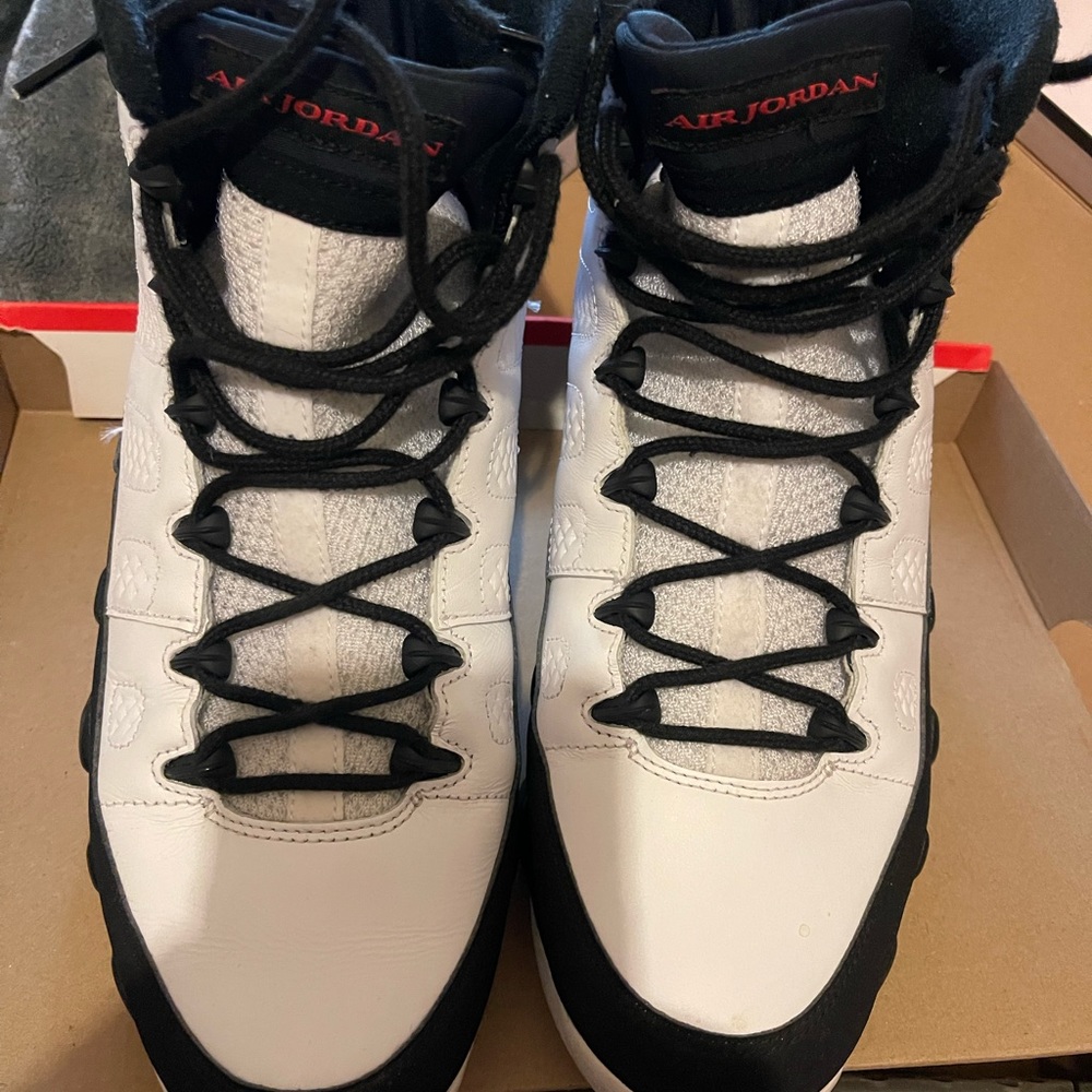Space jam 9s